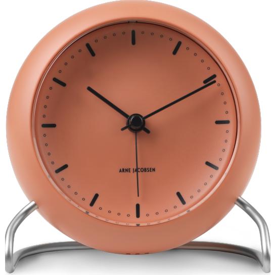 Arne Jacobsen Horloge de table de l'hôtel de ville, orange pâle