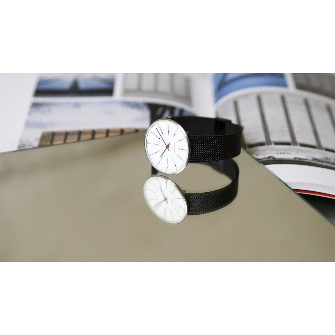 Arne Jacobsen Roman Wristwatch Red，Ø34