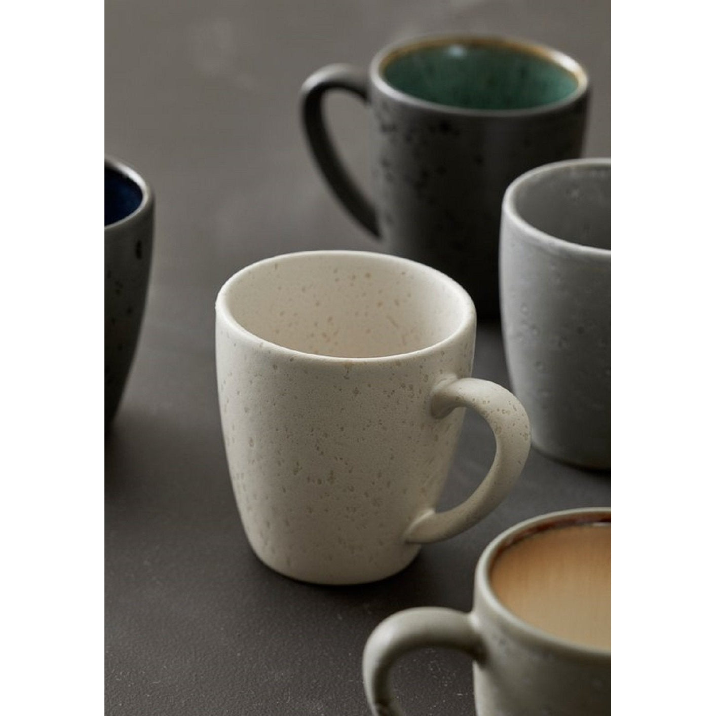 Bitz Cup med håndtak, grå/krem, Ø 10cm