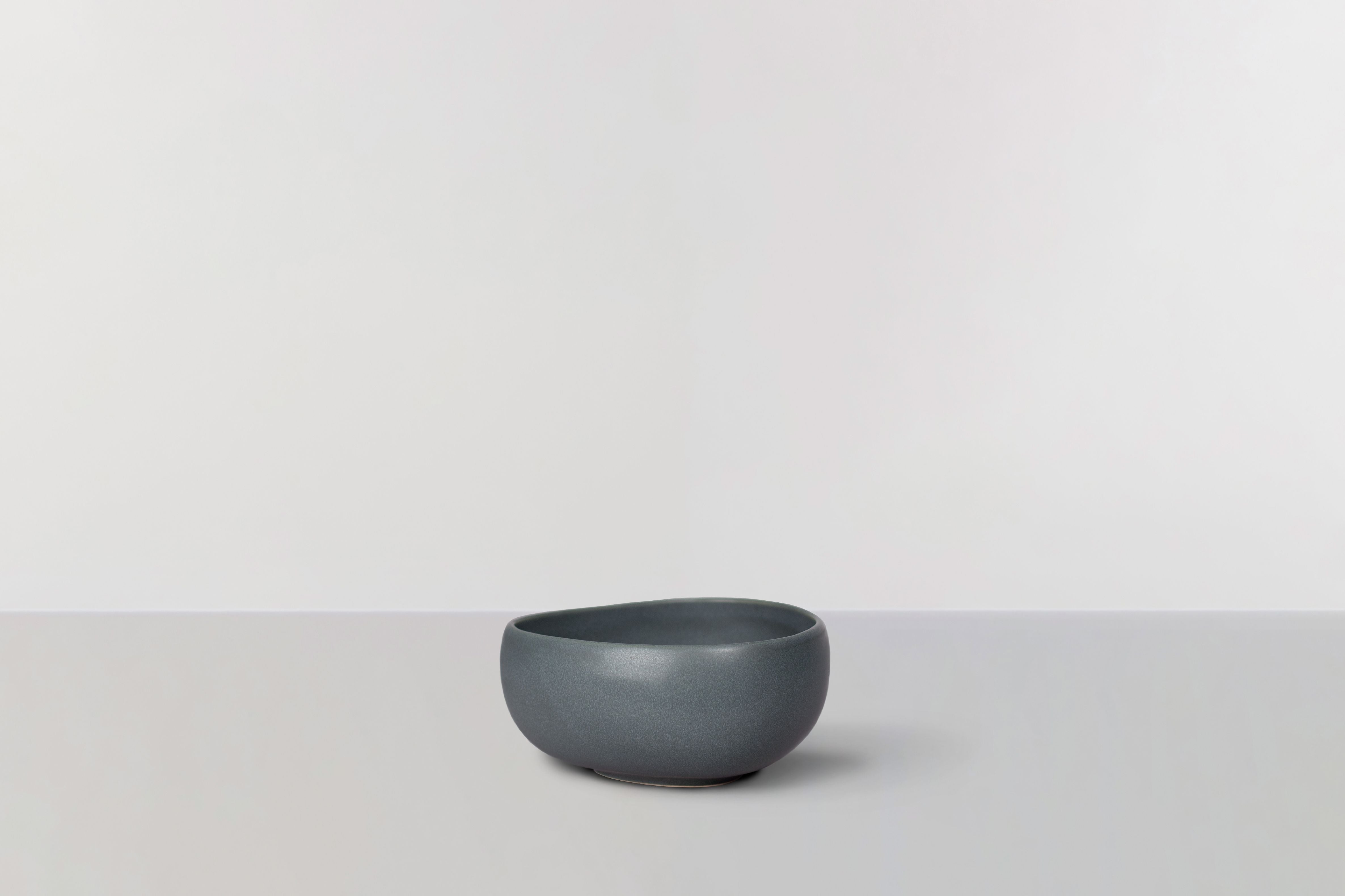 Ro Collection Signature Bowl Medium, tiefer Ozean