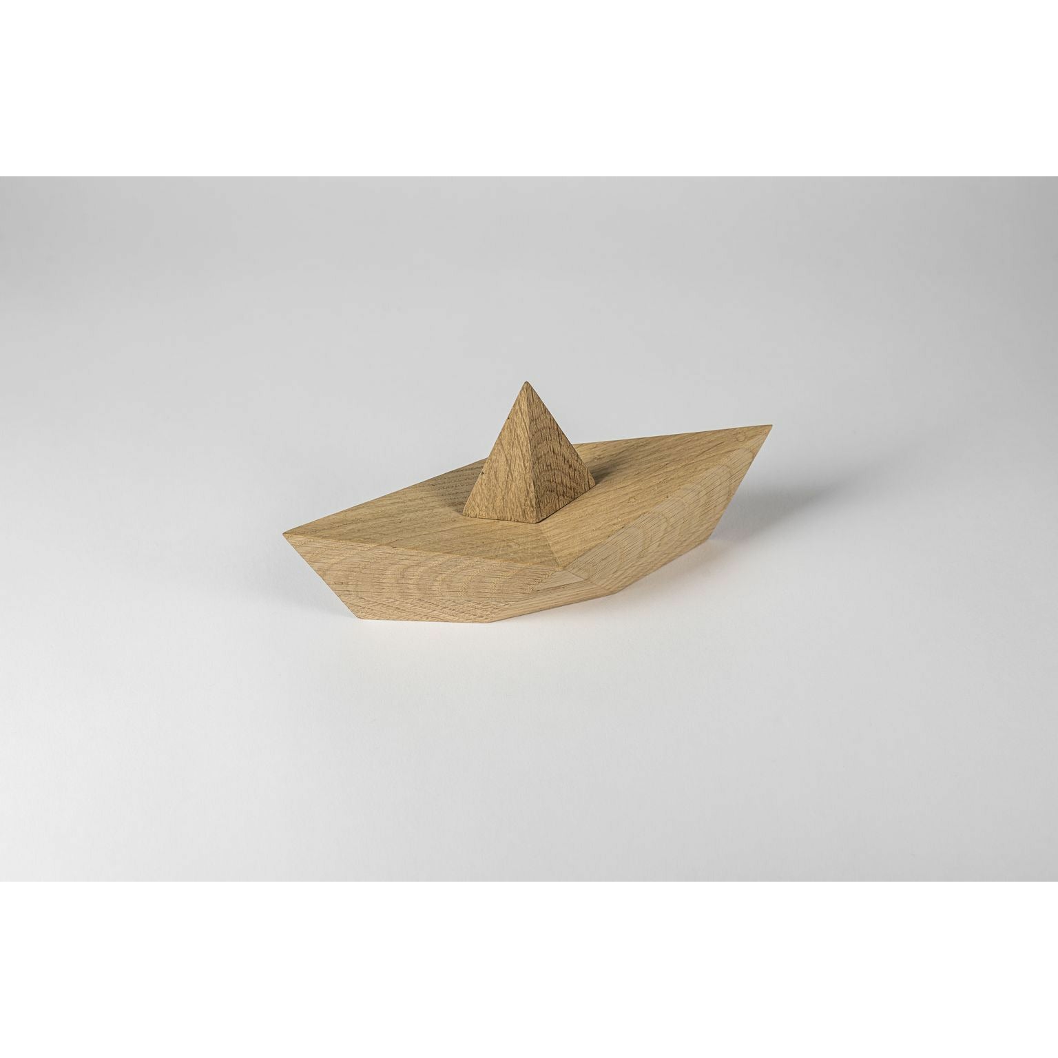 Boyhood Admiral Paper Boat dekorativ figur stor, eik