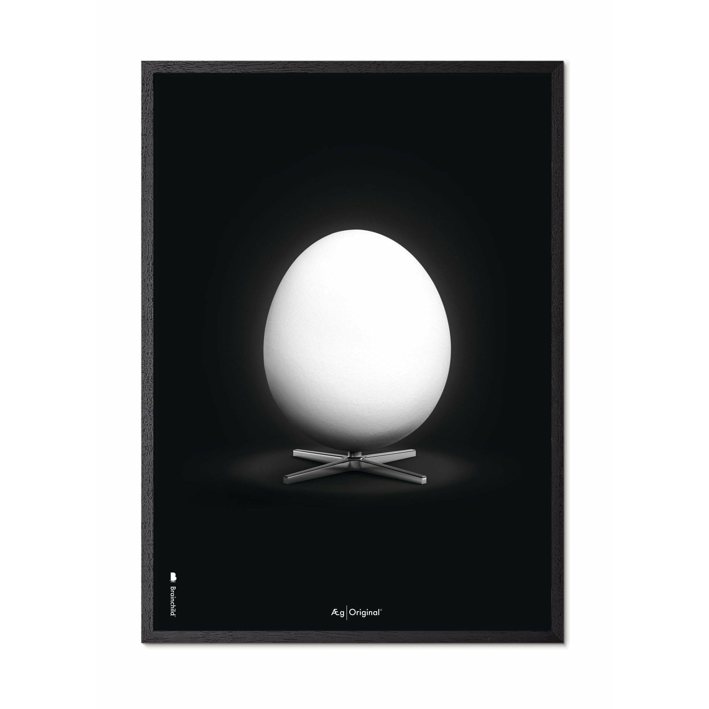 brainchild Egg Classic Poster, frame in zwart gelakt hout A5, zwarte achtergrond