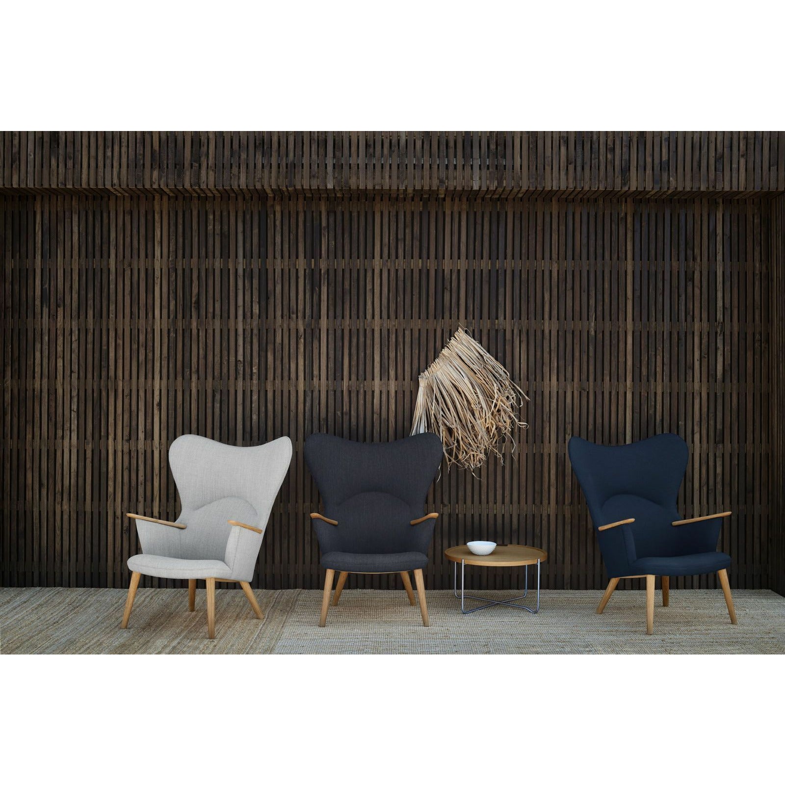 Carl Hansen Ch78 Mama Bear Lounge Chair, Eiche geölt/dunkelgrün Fiord 0991