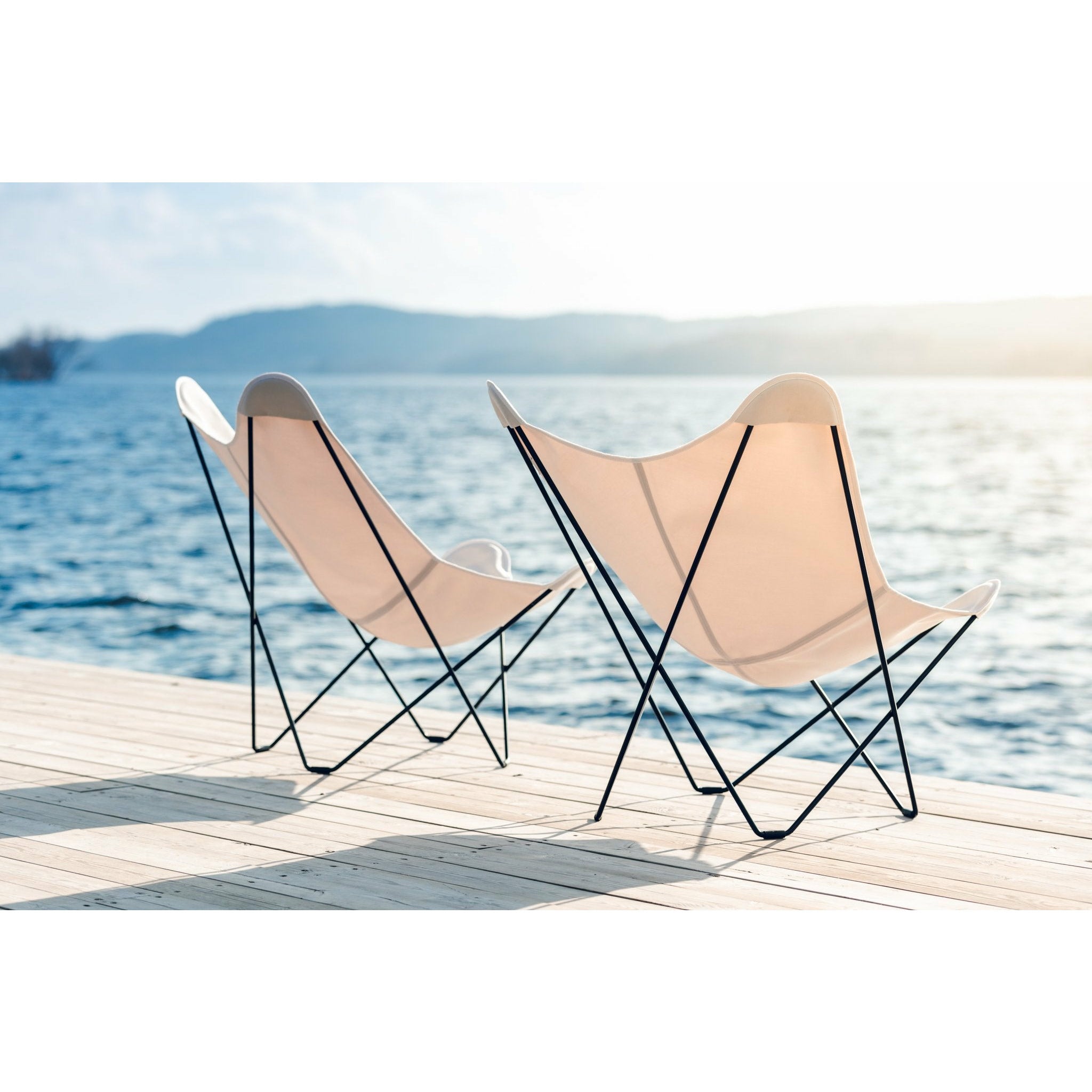 Cuero Sunshine Mariposa Butterfly Chaise, Oyster / Grey Outdoor Cadre