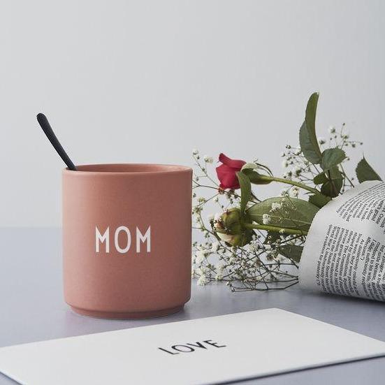 Lettere di design Famiglia per tazze preferite, mamma
