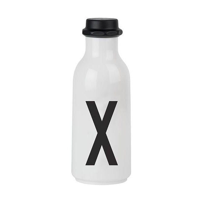 Progetta lettere bottiglia d'acqua personale a z, x