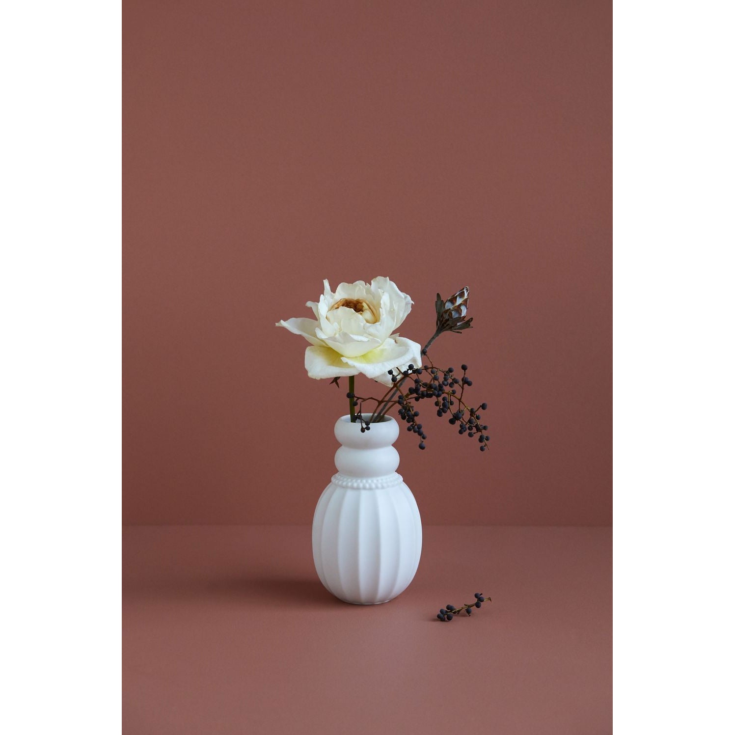 Dottir Pearlpuff Vase, White
