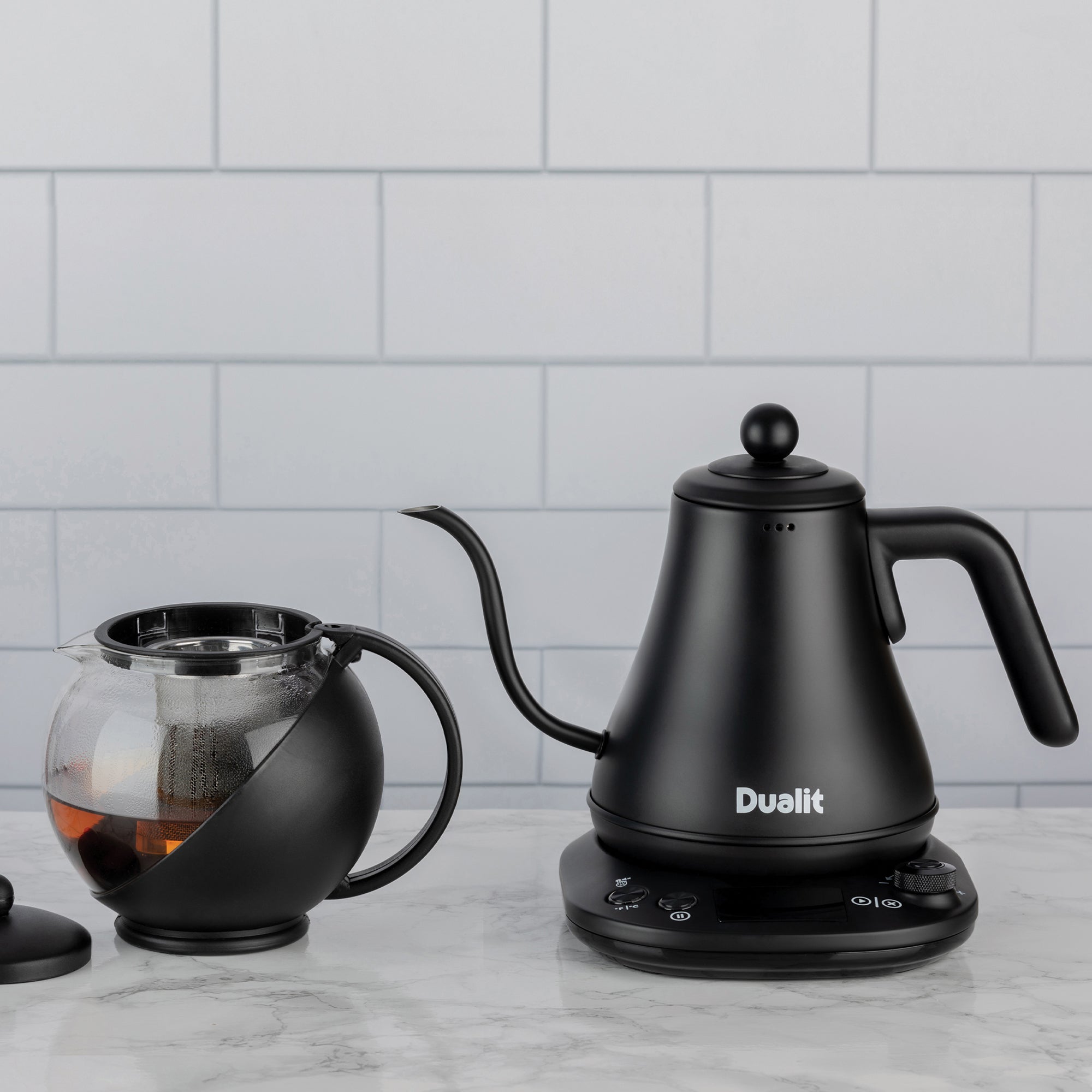 Dualit Pour Over Kettle 0,8 L, Stainless Steel/Black