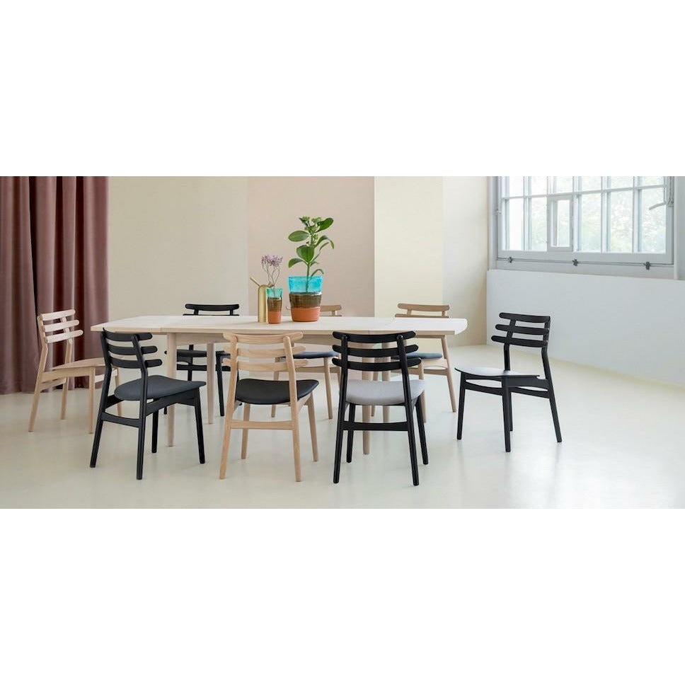 FDBMøblerJ48餐桌椅，橡木，无烟煤纺织品座椅