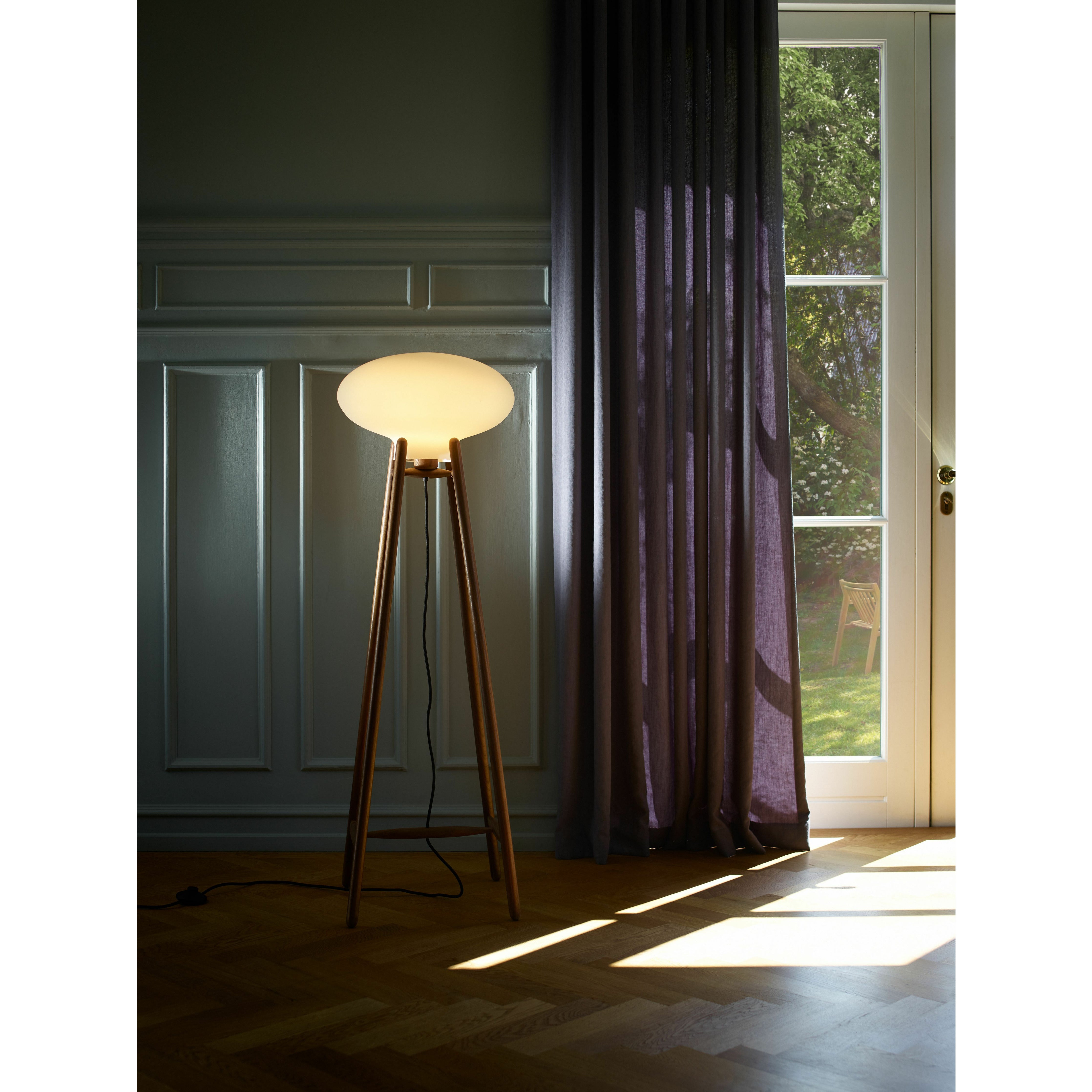 FDB Møbler U5 Hiti Plancher Lampe Opale Verre, Natural / Black
