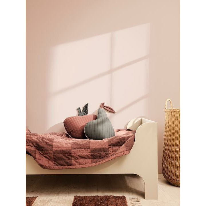 Ferm Living Duo quiltet tæppe 90x187 cm, rødbrun