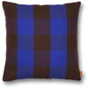Ferm Living Grand Cushion, cioccolato/blu brillante