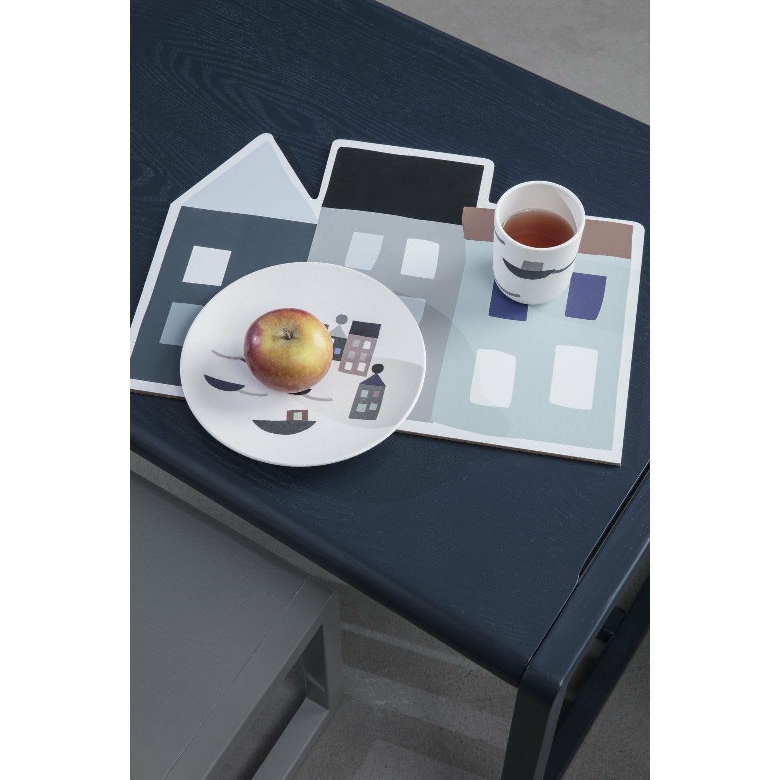 Ferm Living Little Architect Table, blu scuro