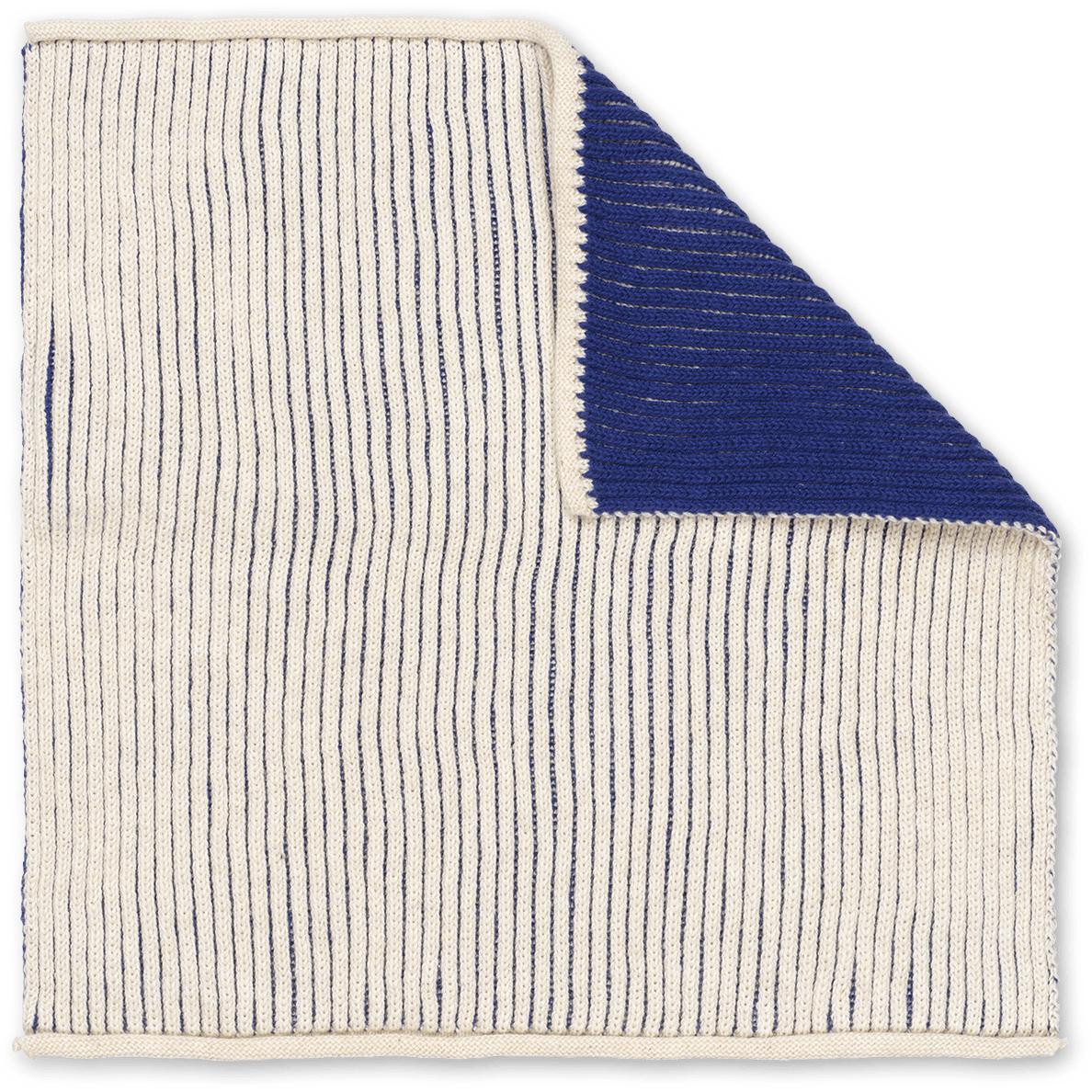 Ferm Living Twofold Tea Towel Bright Blue/Off White, 2