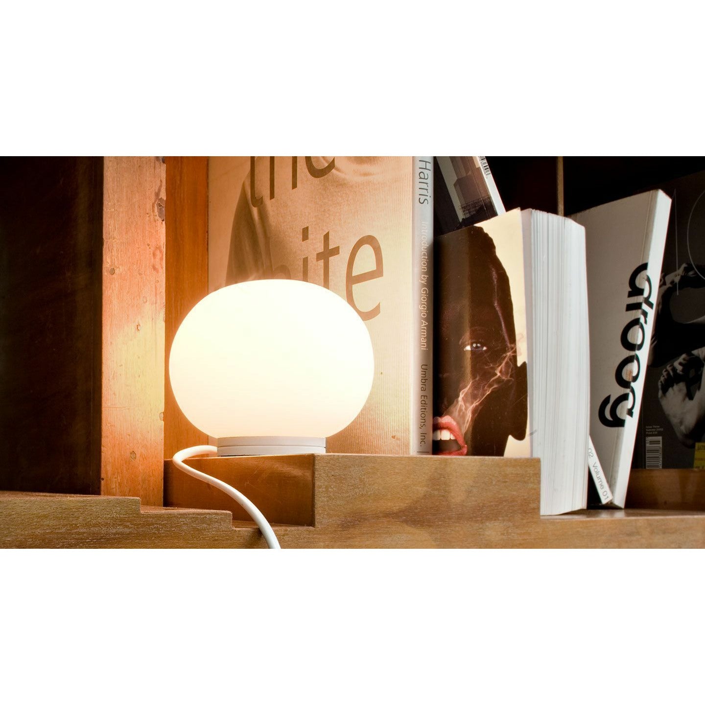 FLOS Mini Glo Ball Table Lamp met schakelaar