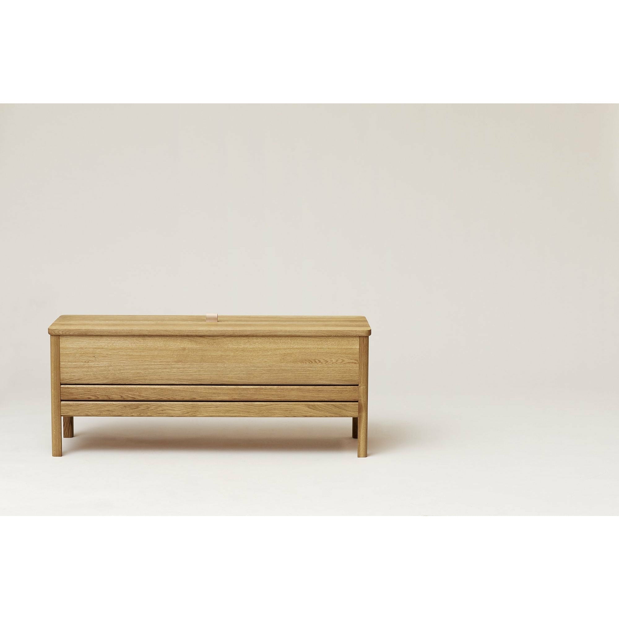 Form & Refine Un bend-bench de ligne 111 cm. Chêne