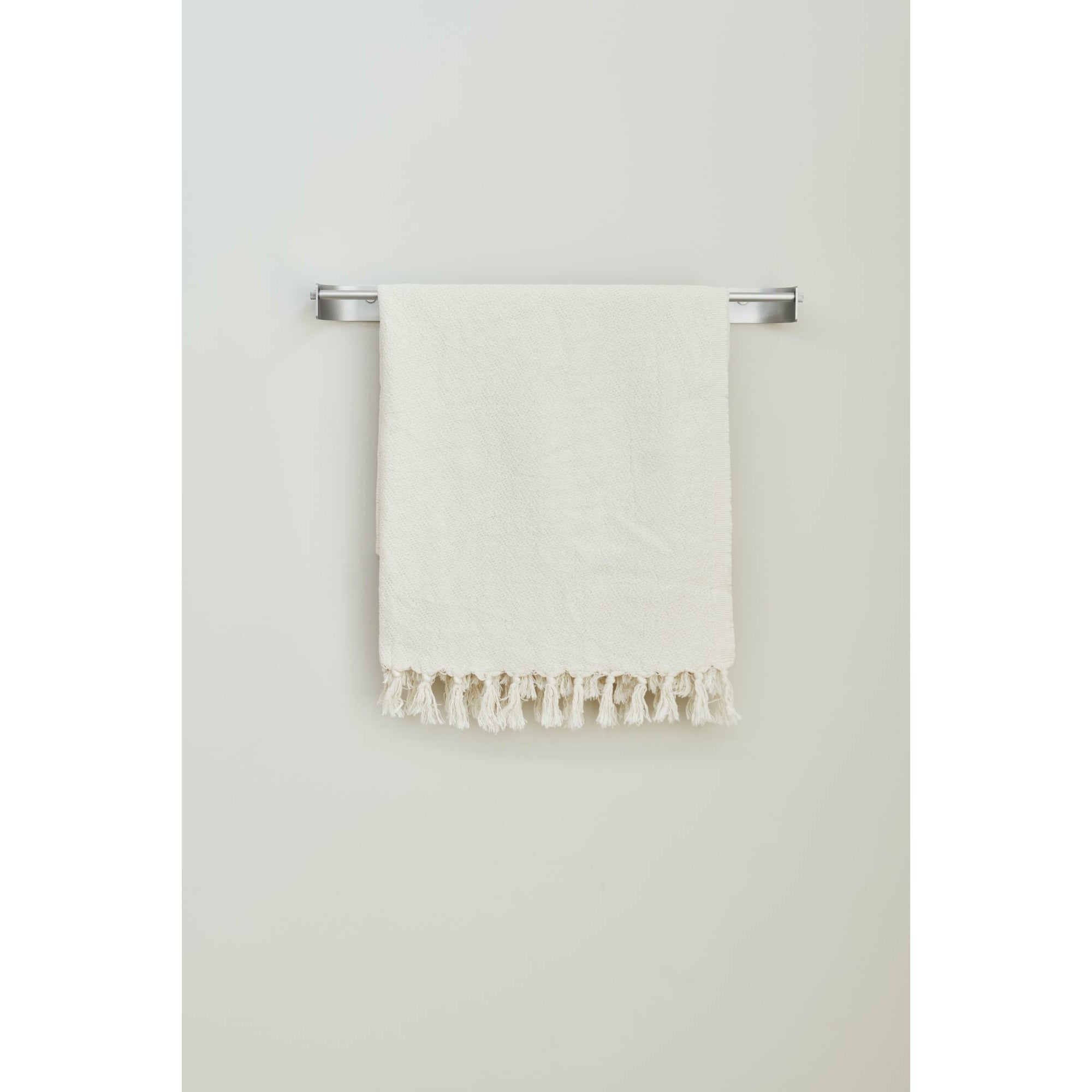 Form & Refine Arc handdoek Bar single. Staal