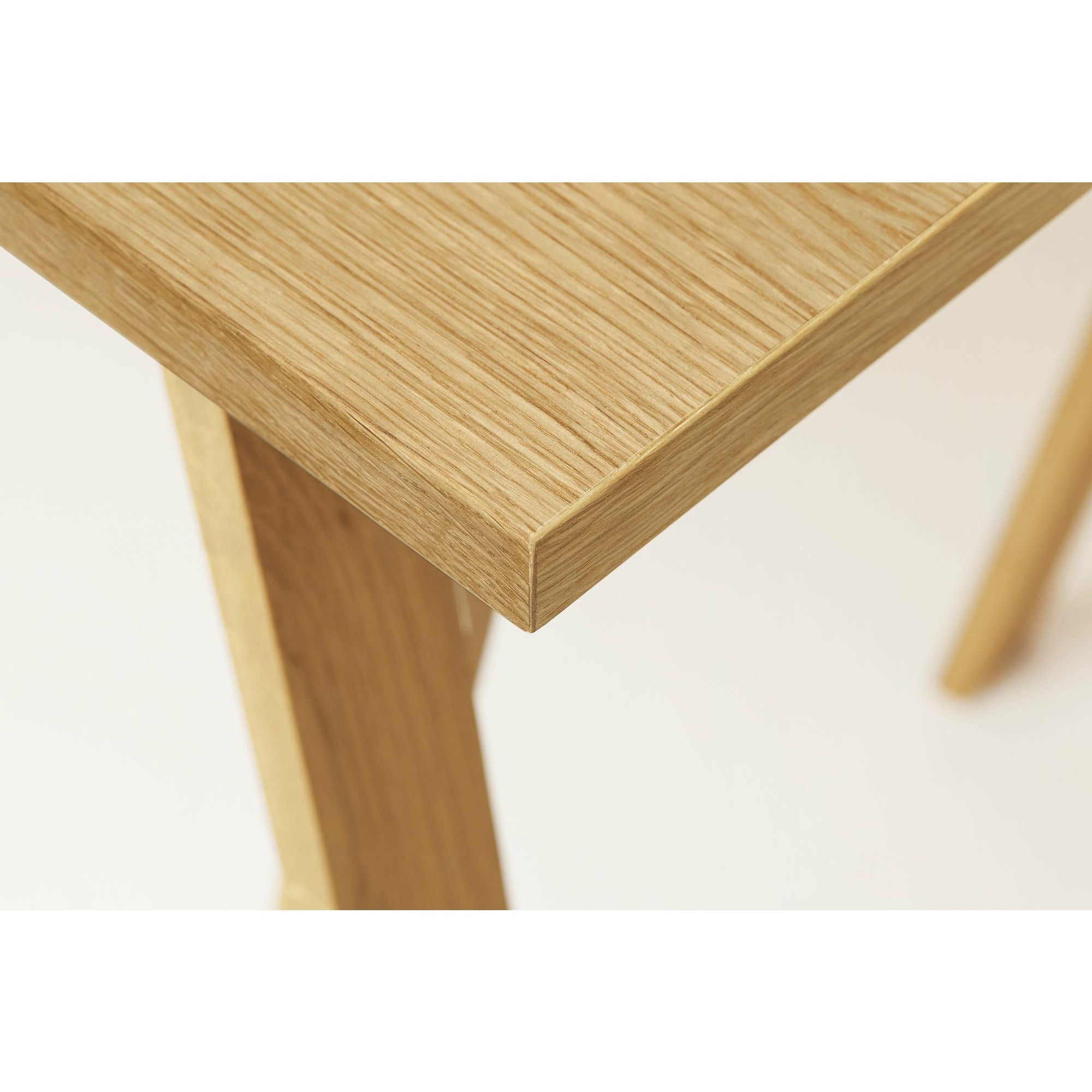 Form & Refine Linear Tabletop 125x68 Cm. Oak