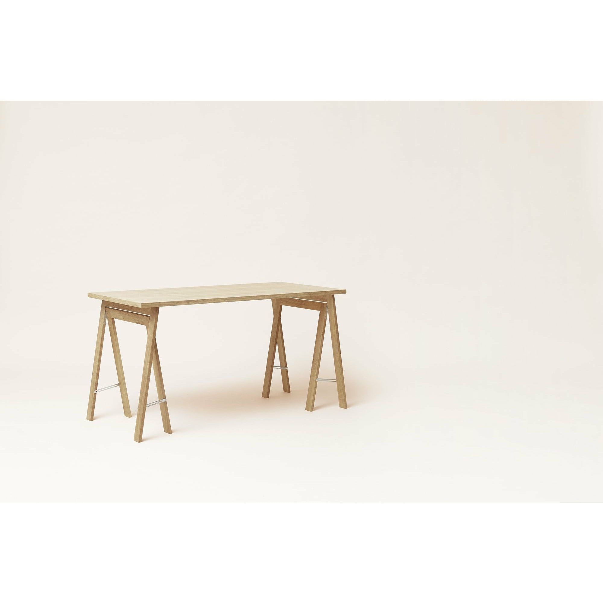 Form og avgrens lineær bordplate 125x68 cm. Hvit oljet eik