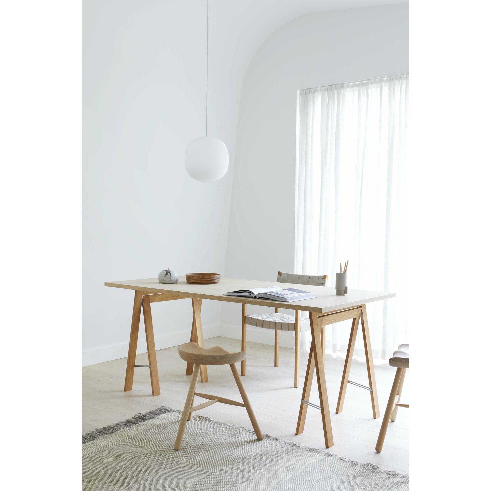 Form & Refine Lineær bordplade 165x88 cm. Hvid eg