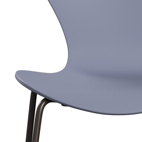 Fritz Hansen 3107 stoel niet -gestoffeerd, bruin bronzen/gelakte lavendelblauw