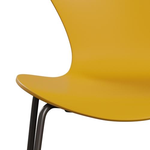弗里茨·汉森（Fritz Hansen）3107椅子未塑料，棕色青铜/漆的真黄色