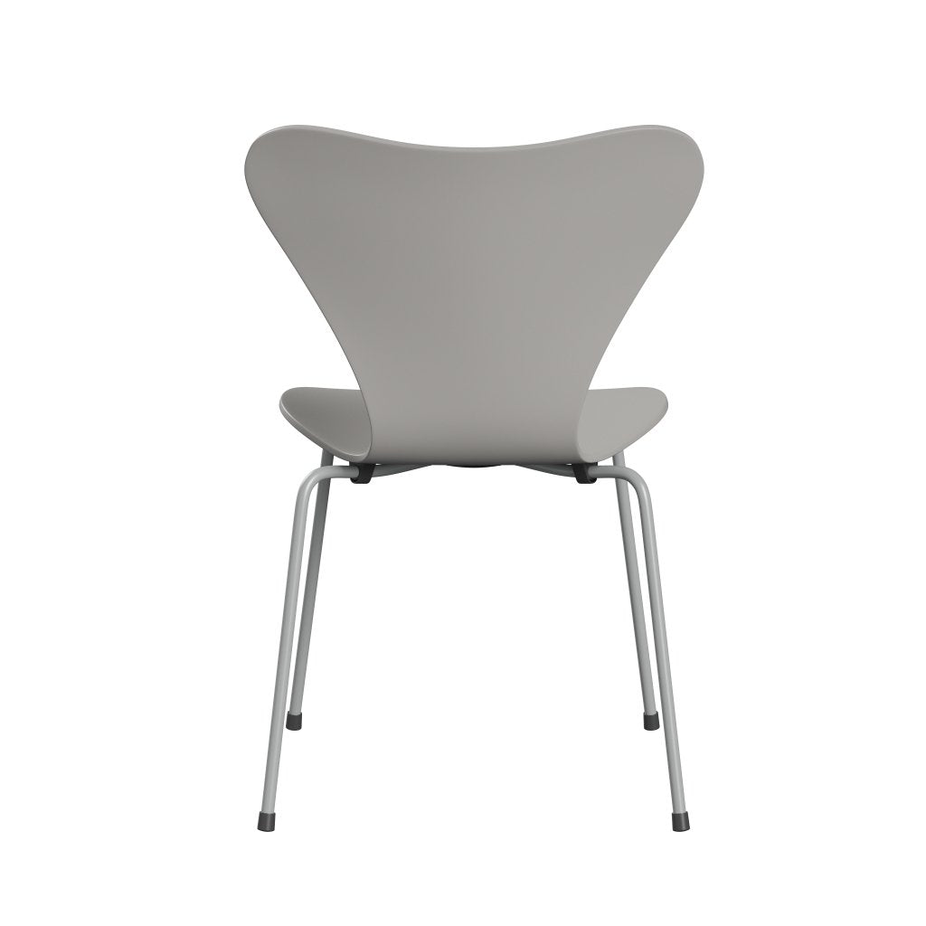 Fritz Hansen 3107 Chair Unupholstered, Nine Grey/Lacquered Nine Grey