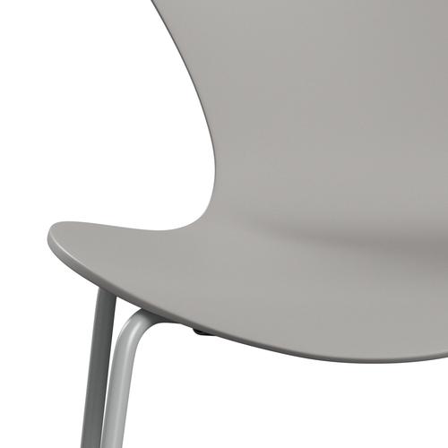弗里茨·汉森（Fritz Hansen）3107椅子未塑料，九灰色/漆九灰色