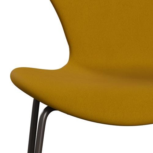 Fritz Hansen 3107 stoel Volledige bekleding, bruin brons/comfortgeel (C62004)