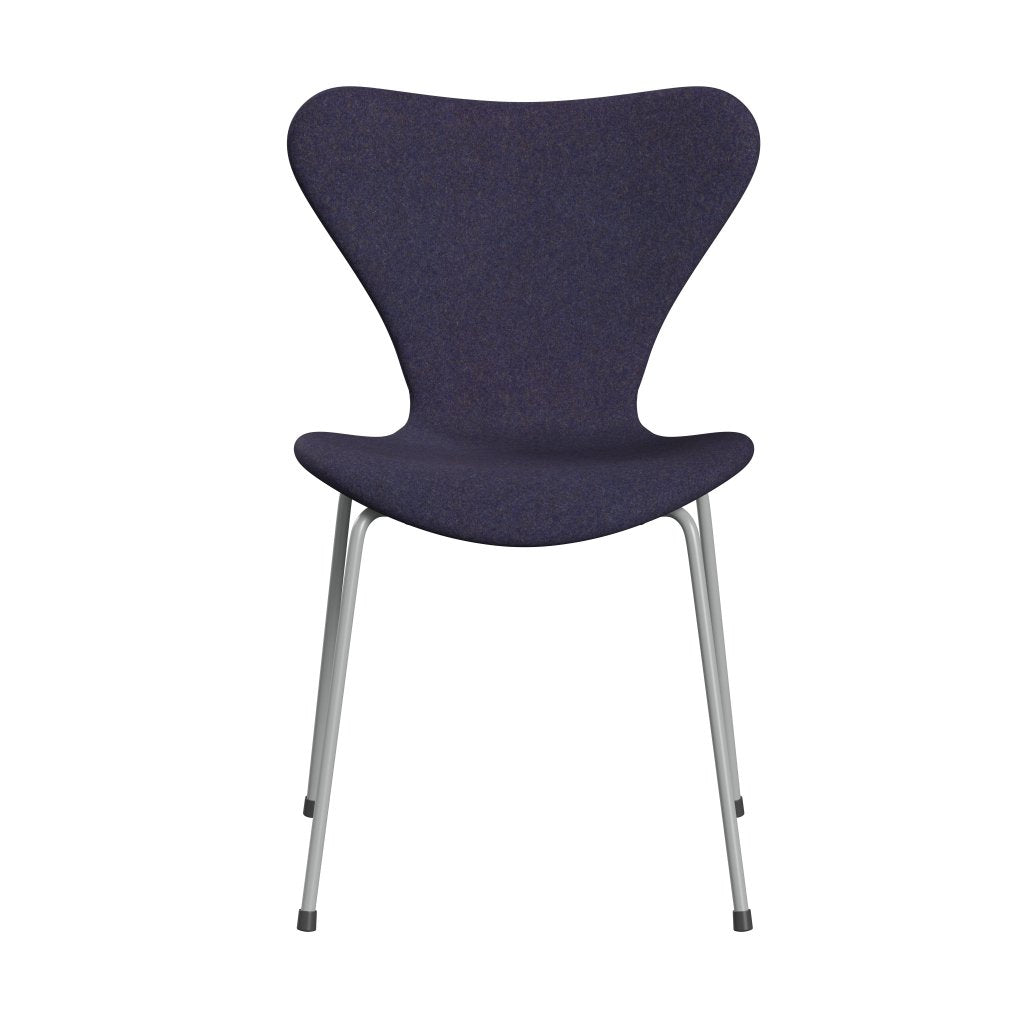 Fritz Hansen 3107 Chair Full Upholstery, Nine Grey/Divina Md Dusty Blue