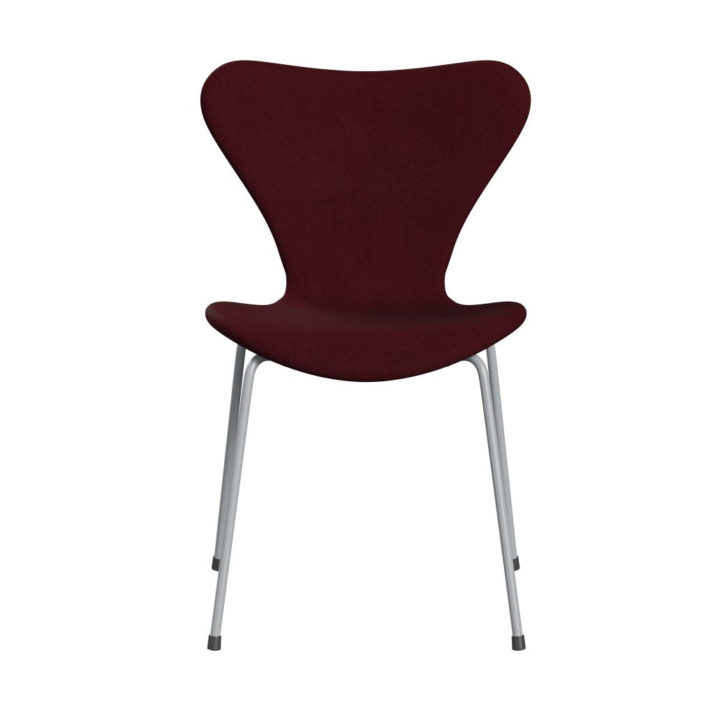 Fritz Hansen 3107 Chair Full Upholstery, Silver Grey/Divina Aubergine (Div671)