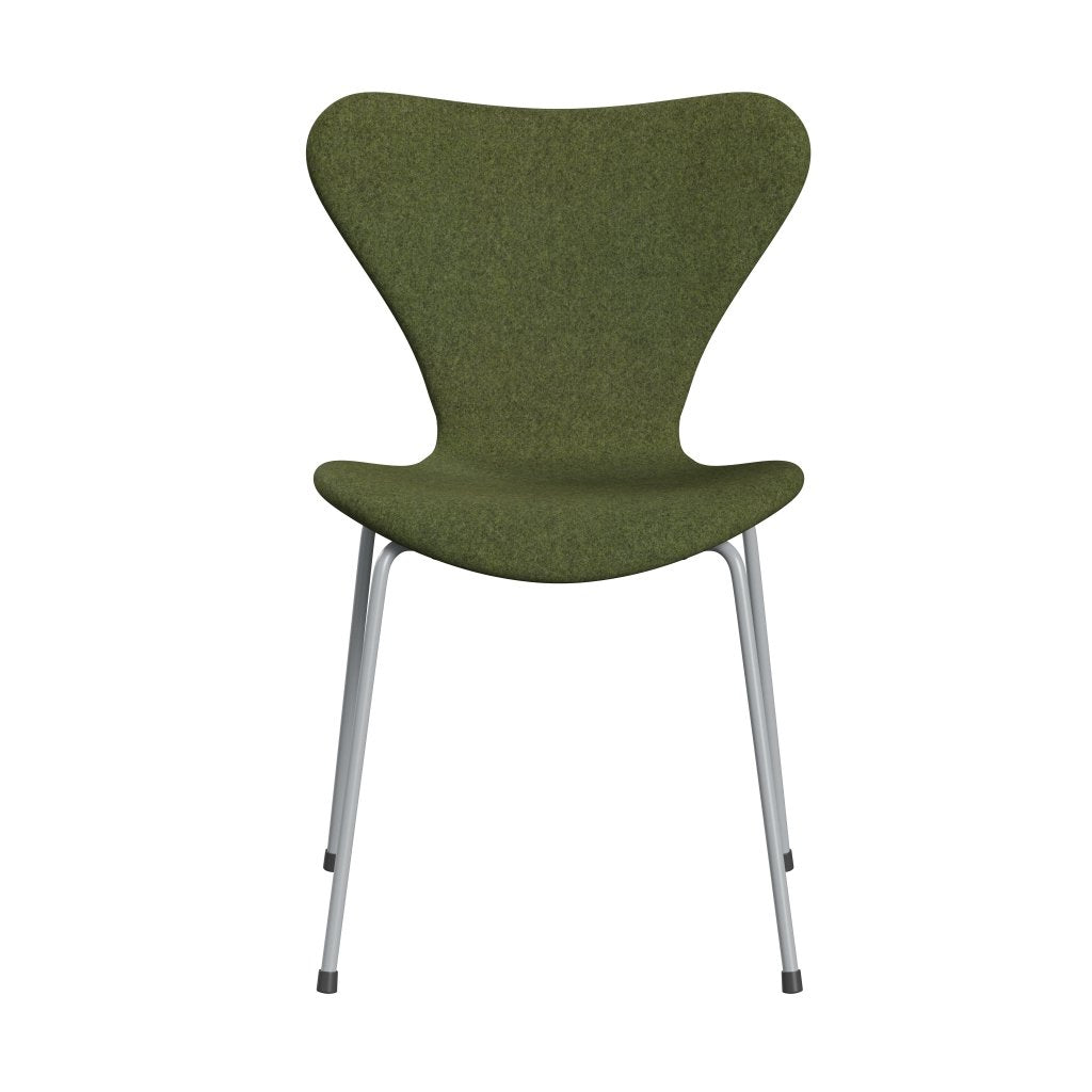 Fritz Hansen 3107 Chair Full Upholstery, Silver Grey/Divina Md Wintergreen