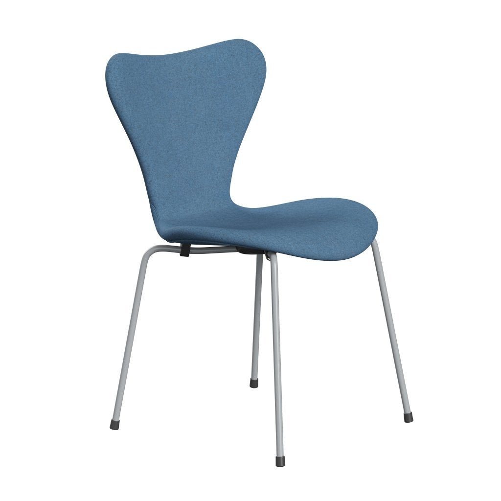 Fritz Hansen 3107 Chair Full Upholstery, Silver Grey/Divina Melange Light Blue