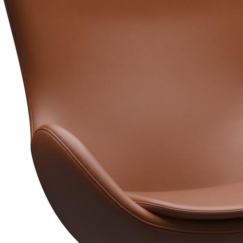 Fritz Hansen Le cuir de chaise à œufs, aluminium brossé en satin / noix essentielle