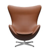 Fritz Hansen Muna -lounge -tuolin nahka, satiini harjattu alumiini/välttämätön pähkinä