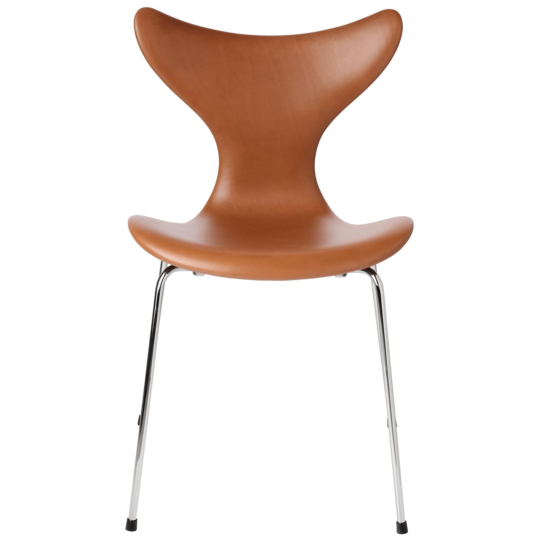 Fritz Hansen La silla de lirio de cuero totalmente tapizado, Elegance Walnut