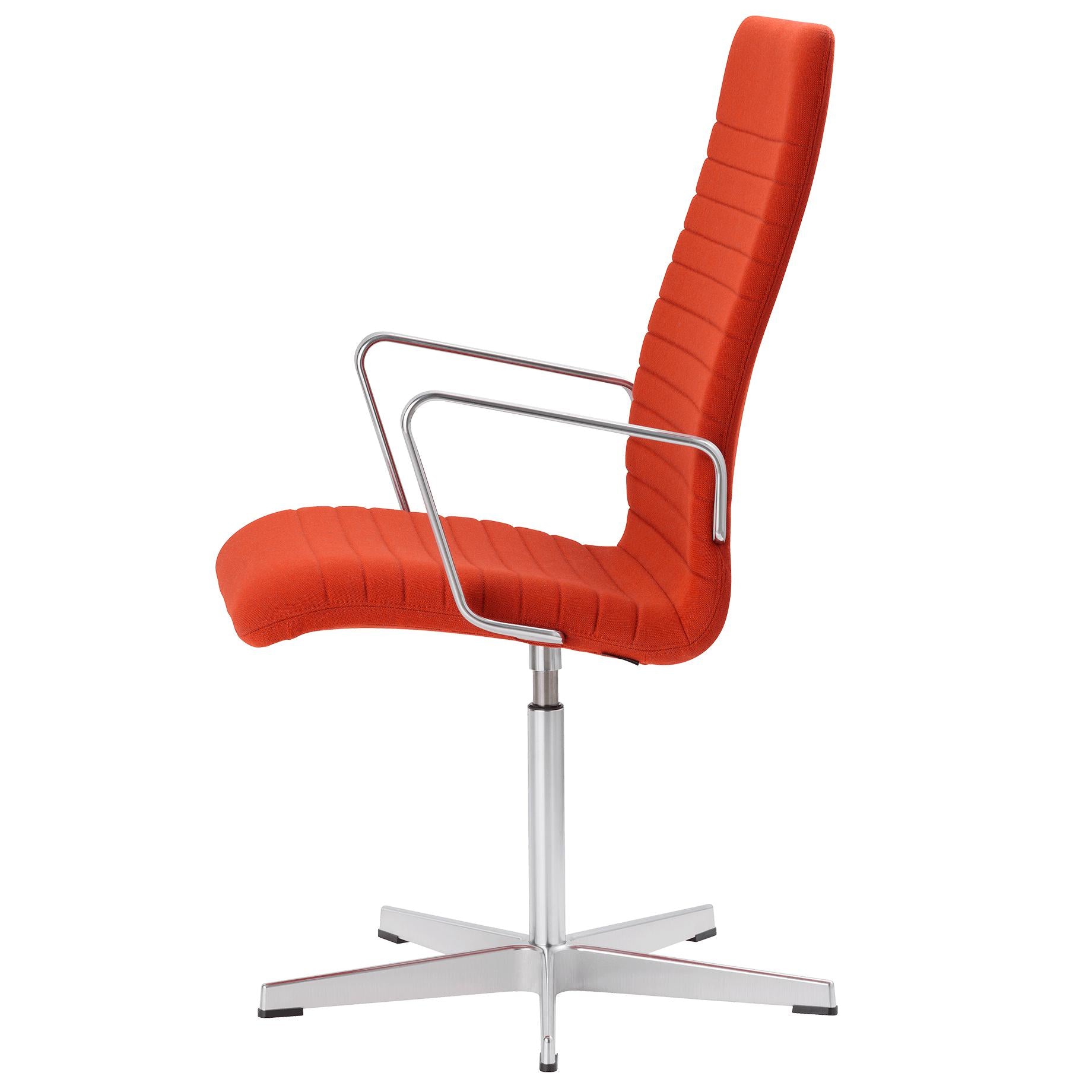 Fritz Hansen Oxford Premium Sessel mit mittlerer Rückenlehne aus Stoff, Rime Red