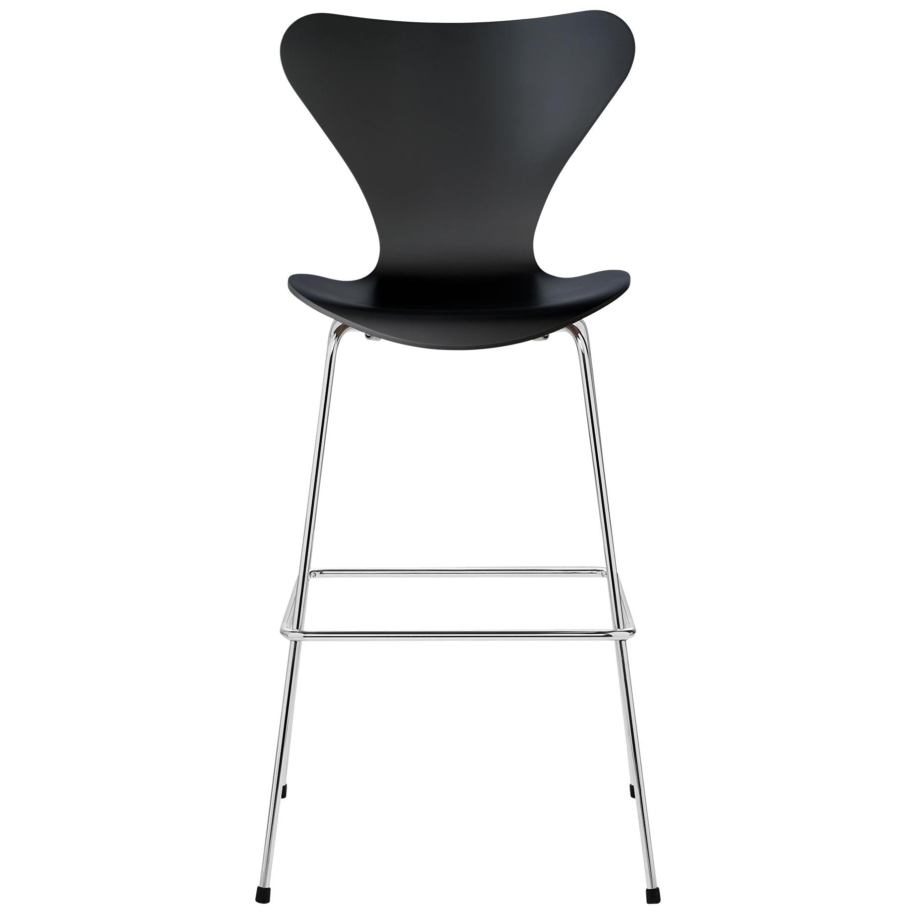 Fritz Hansen Serie 7 bar stoel volledig gelakt 76 cm, zwart