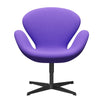 Fritz Hansen Chaise salon de cygne, lumière violette laquée noire / renommée