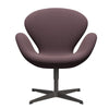 Fritz Hansen Swan Lounge -stoel, warm grafiet/vangt aubergine