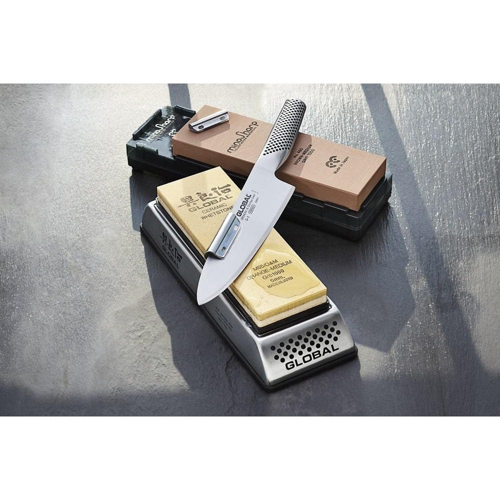 Global G 5 Universal Knife arrotondato, 18 cm