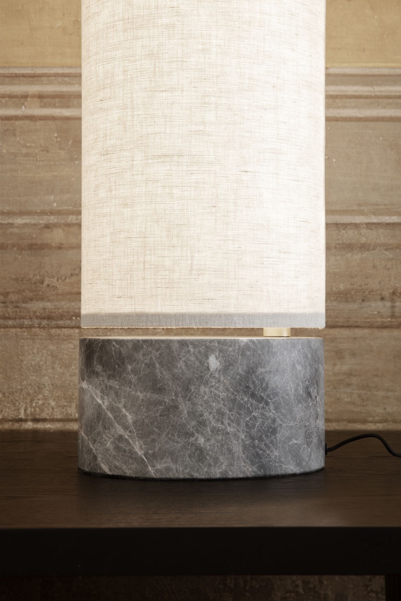 Gubi Lampe de table non liée Øx h 12x45, blanc