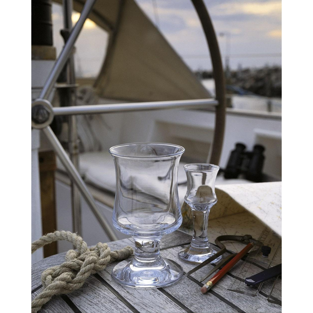 Holmegaard skibglas, hvitt vinglass