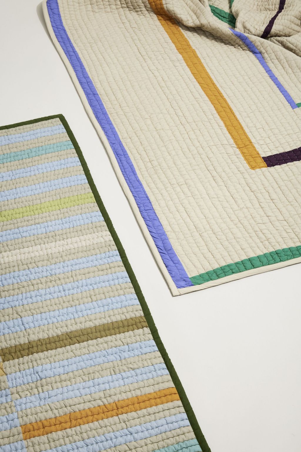 Hübsch Twist BedsPread 260x260 cm, colori colorati/sabbia