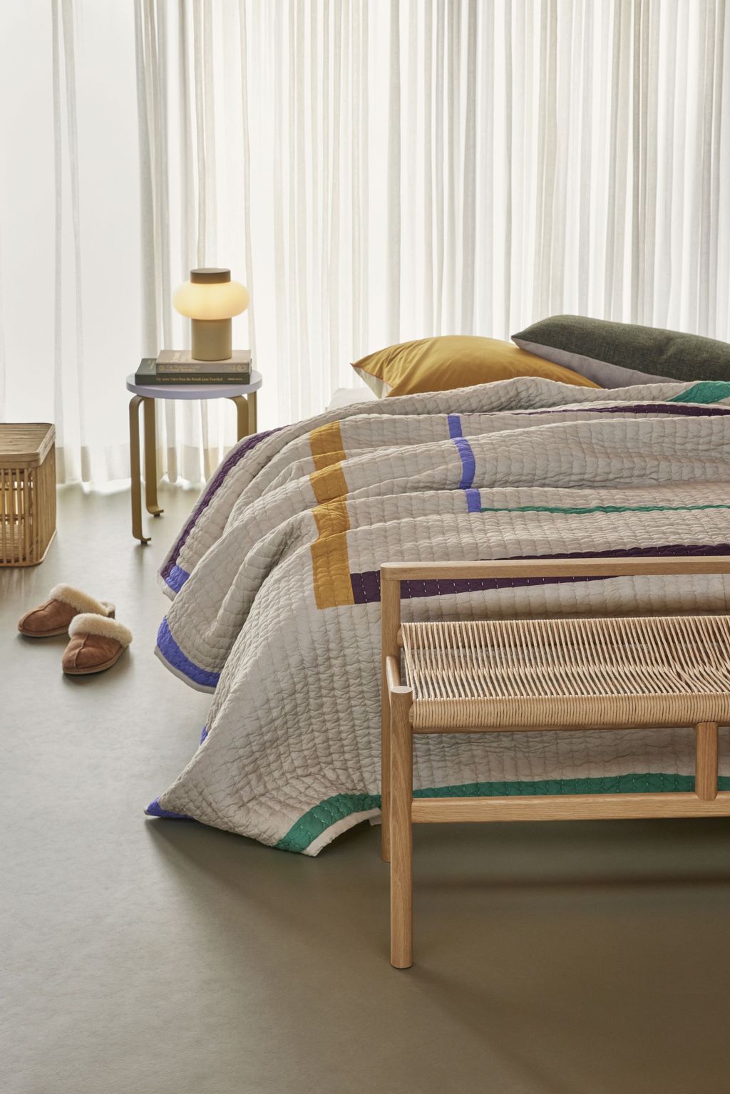 Hübsch Drej sengetæppet 260x260 cm, flerfarvet/sandfarver