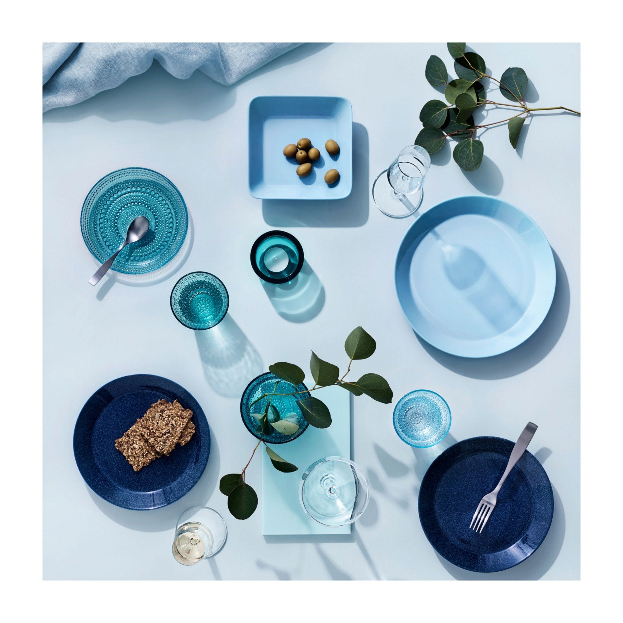 Iittala Kastehelmi Placa de vaso azul, 17 cm