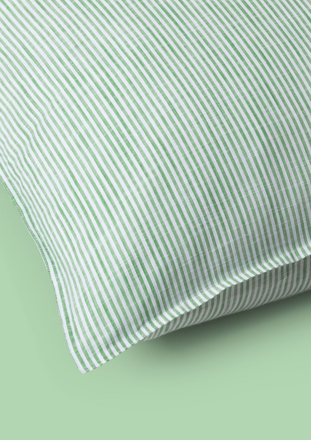 Copertina di cuscino di linee monocromatiche di Juna 63 x60 cm, verde/bianco