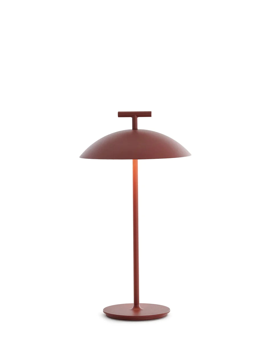 Kartell Mini GEen Een draagbare tafellamp, bakstenen rood