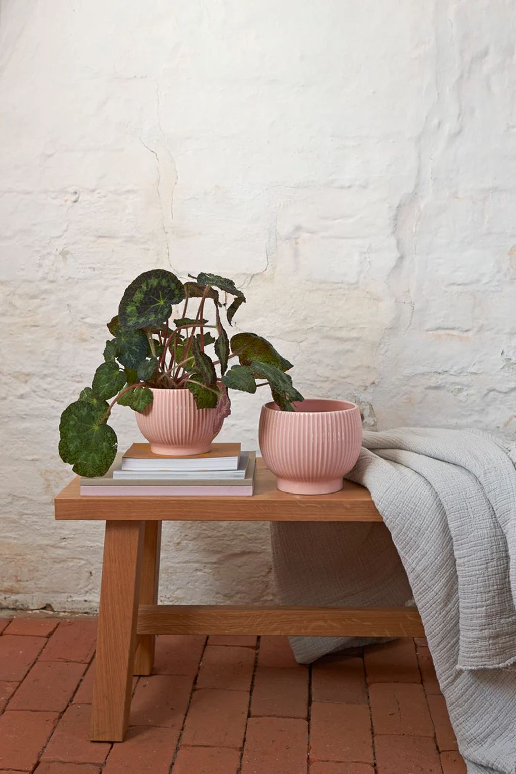 Knabstrup Keramik Flowerpot med hjul ø 16,5 cm, rosa