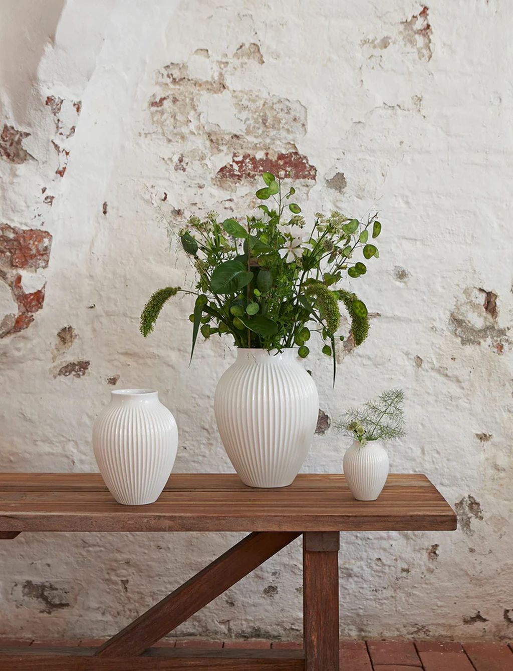 Knabstrup Keramik Vase con scanalature H 27 cm, bianco